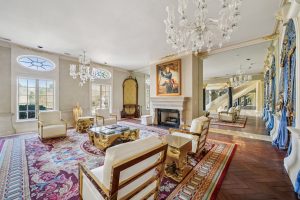 13-web-or-mls-Montagel Way-018