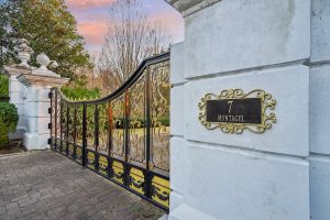 3-web-or-mls-Montagel Way-006