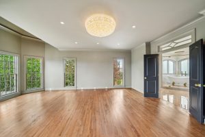 32-web-or-mls-Founders Dr-2105-032