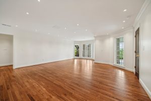 36-web-or-mls-Founders Dr-2105-036