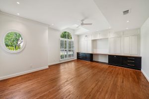 39-web-or-mls-Founders Dr-2105-039