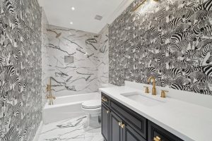 53-web-or-mls-Founders Dr-2105-053