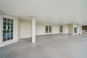 60-web-or-mls-Founders Dr-2105-060